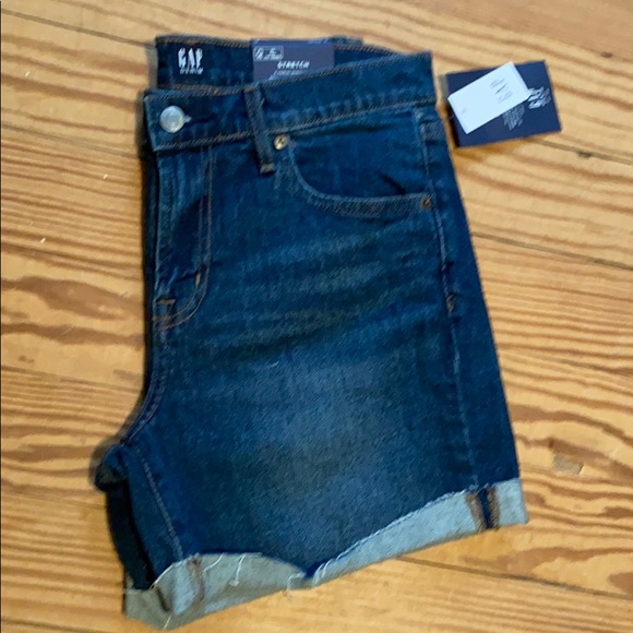 GAP Pants - Gap denim shorts 🩳 27  5”short NWT was $44.95